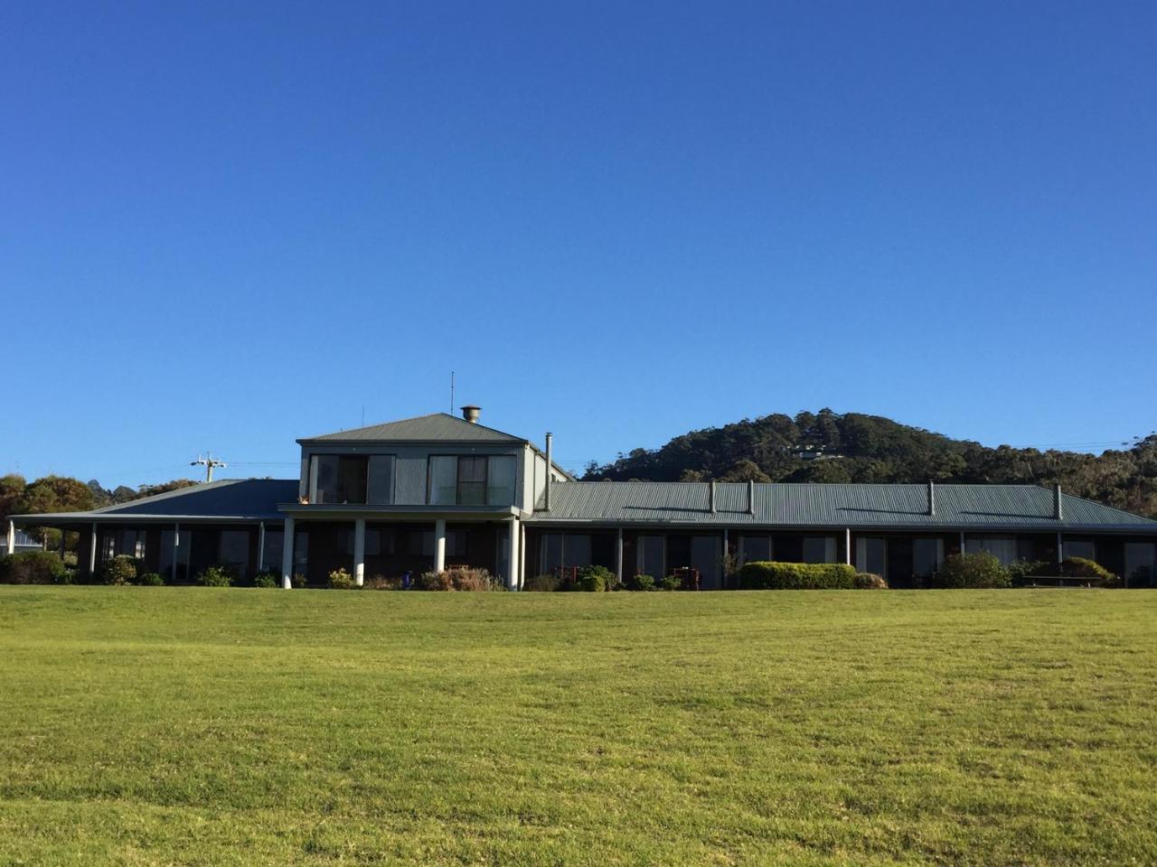 Skenes Creek Lodge Motel And Licensed Restaurant Exterior photo